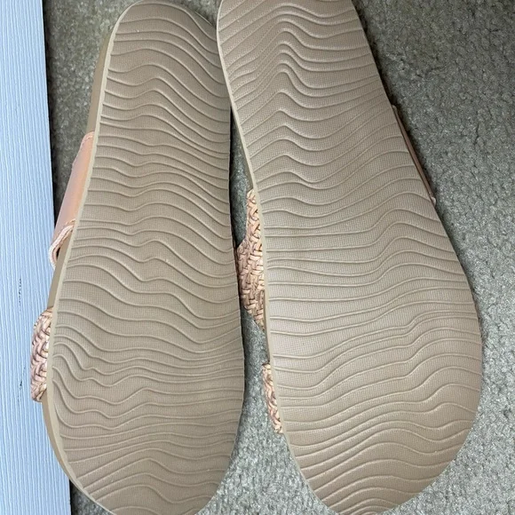 Reef Beige Slide Sandals - Picture 8 of 11